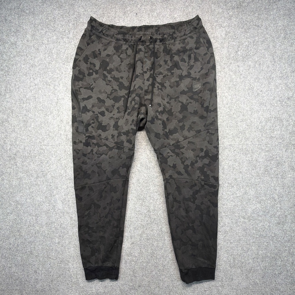 Nike Tech Fleece Joggers Men's Size XL Black Gray Camo CJ5981-010